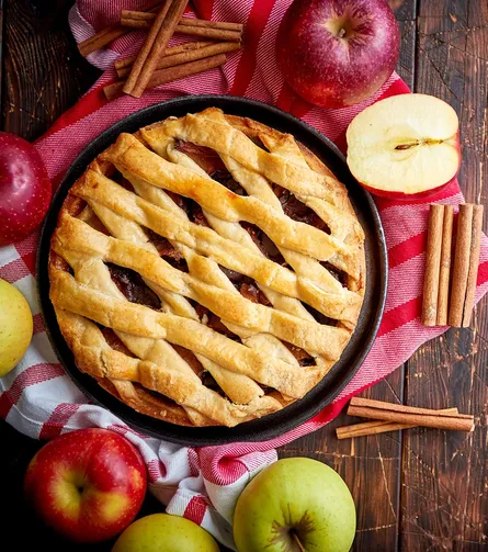 Fruit pie on table