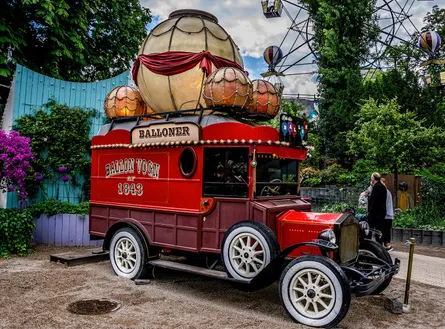 Halloween Festival Wagon