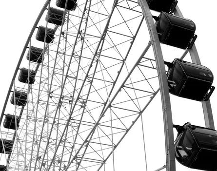 Round metal ferris wheel