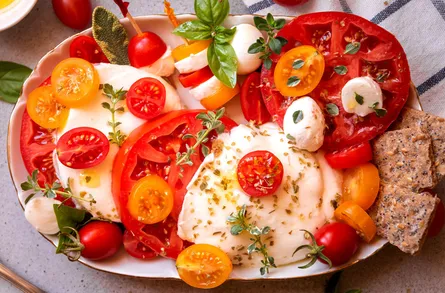Tomato and cheese platter
