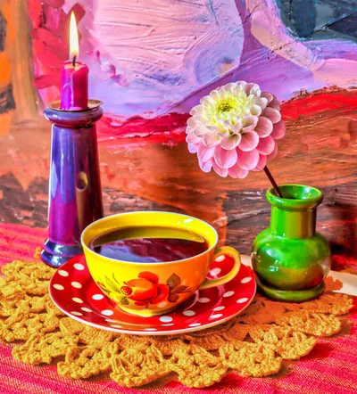 Candle, vase, coffee cup, flower