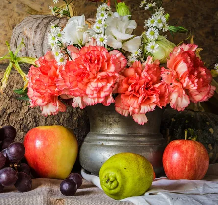Flowers and fruit 682 243