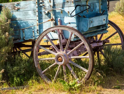 Abandoned Wagon Wheel