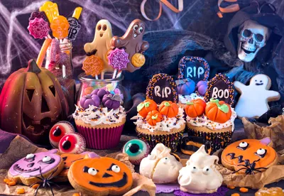 Halloween Cake Display