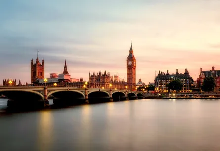"A beautiful cityscape at dusk"