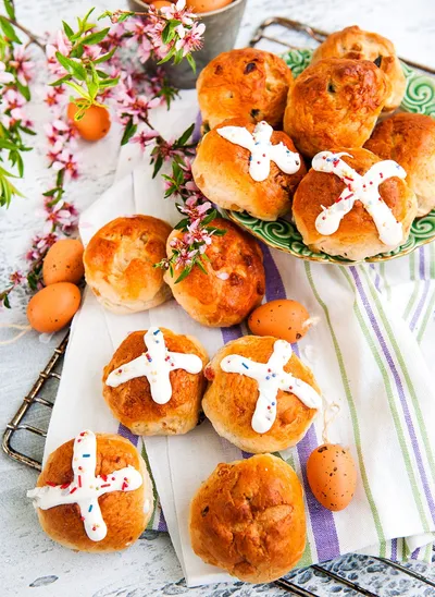 Bun Decoration
