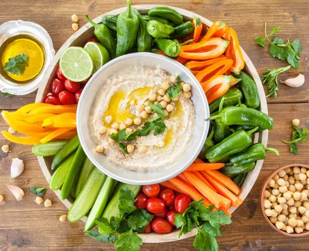 Hummus and veggies 682 384