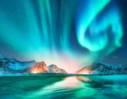 Awe-inspiring aurora borealis