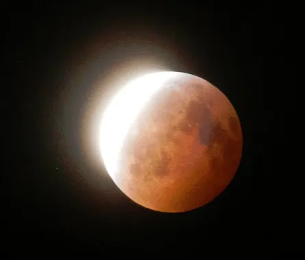Lunar eclipse 40 21
