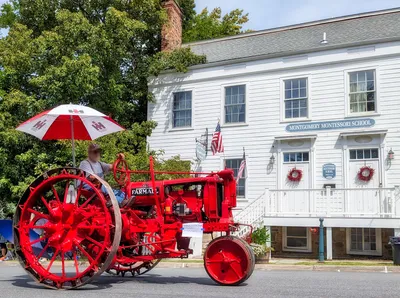 Red Tractor Display