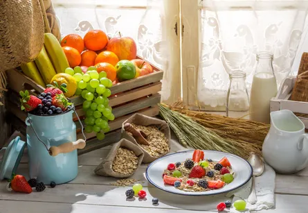 Oatmeal and fruit 682 471