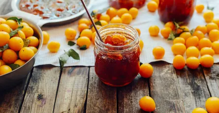 Plum jam 682 507