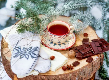 Hot beverage on wood stump