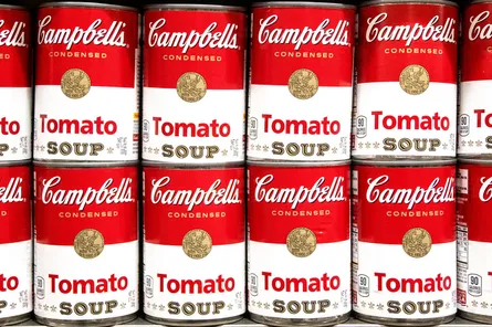 Tomato soup cans 682 645