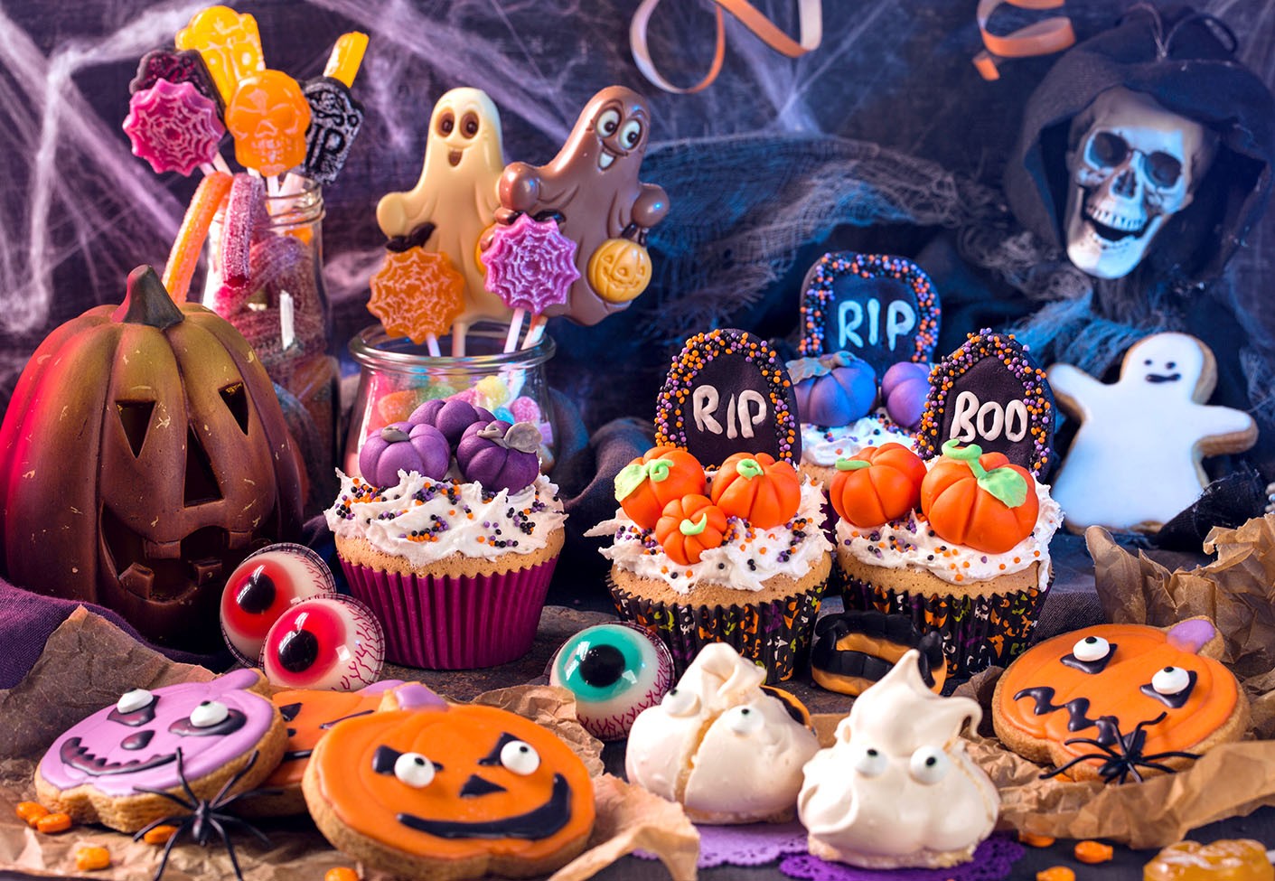 Halloween Cake Display